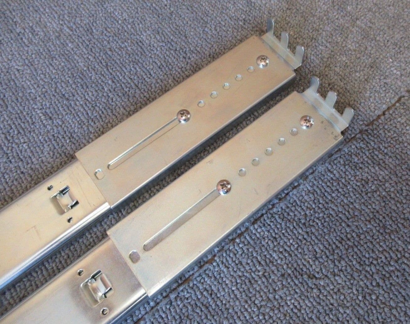 King Slide US6851773 US6860575 US6899408 Server Access Rail Kit 27" Length