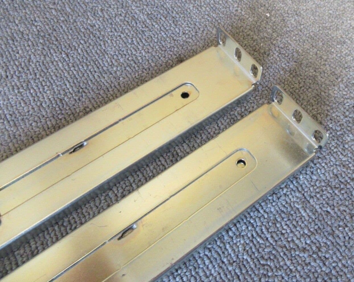 King Slide US6899408 US6860575 US6851773 Server Access Rail Kit 27" Length
