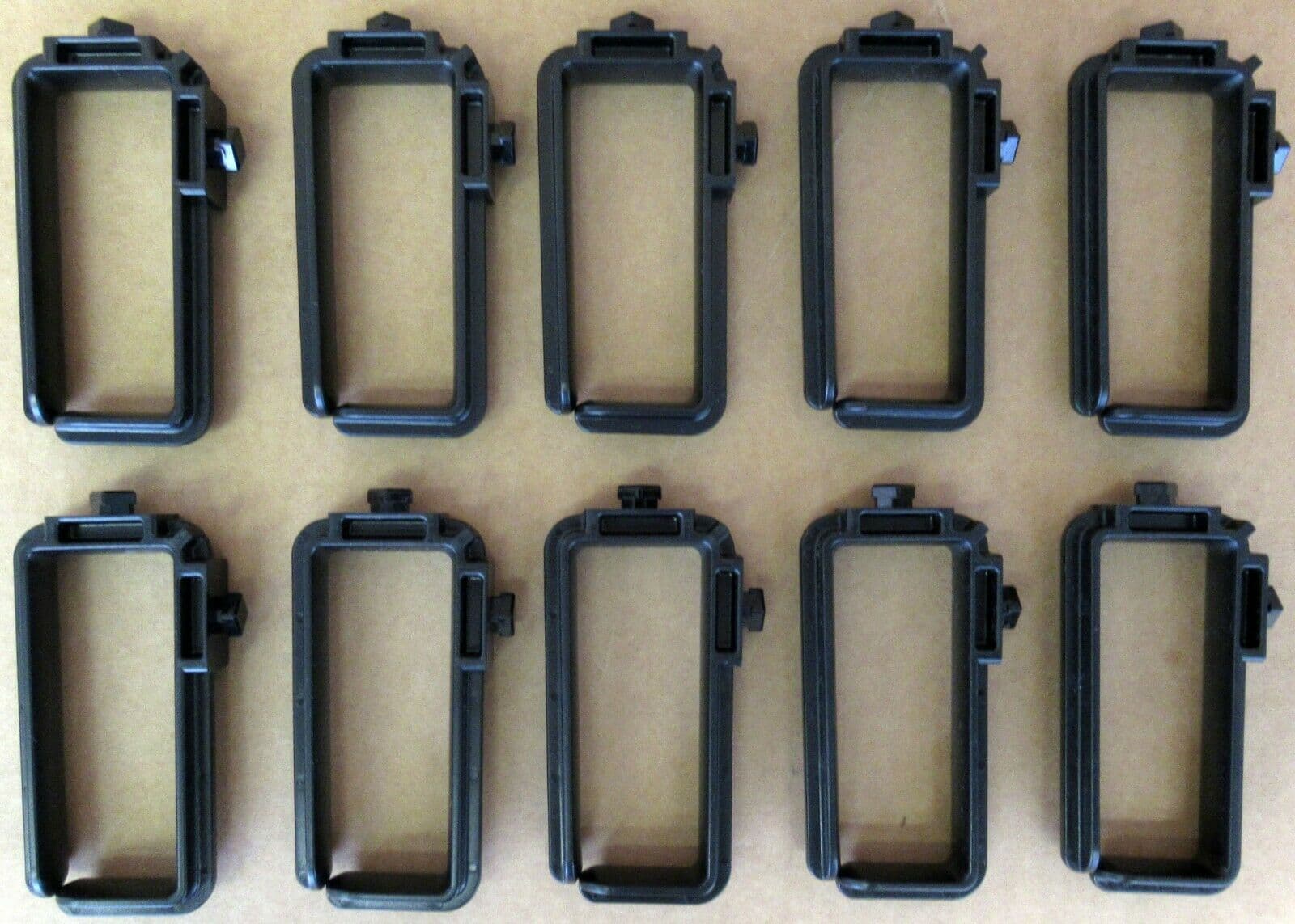 Lot Of 10x APC Toolless Rackmount Server Cabinet Management Rings AR7540100