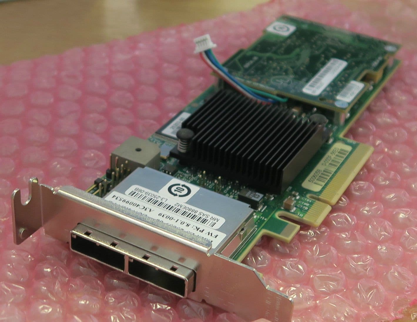 thumbnail image 2 of LSI MegaRAID 8708EM2 SAS/SATA RAID Controller - 256MB, PCI-e, 8 Ports (Open Box) 2 of 6