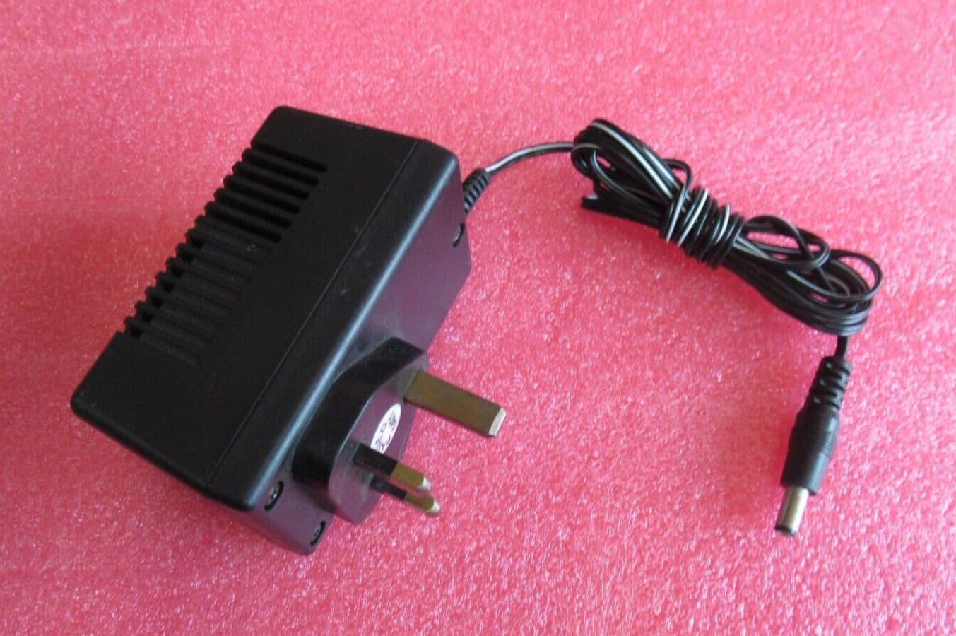 Mascot 8511 UK Plug unregulated AC Power Adapter 6W 9V 670mA