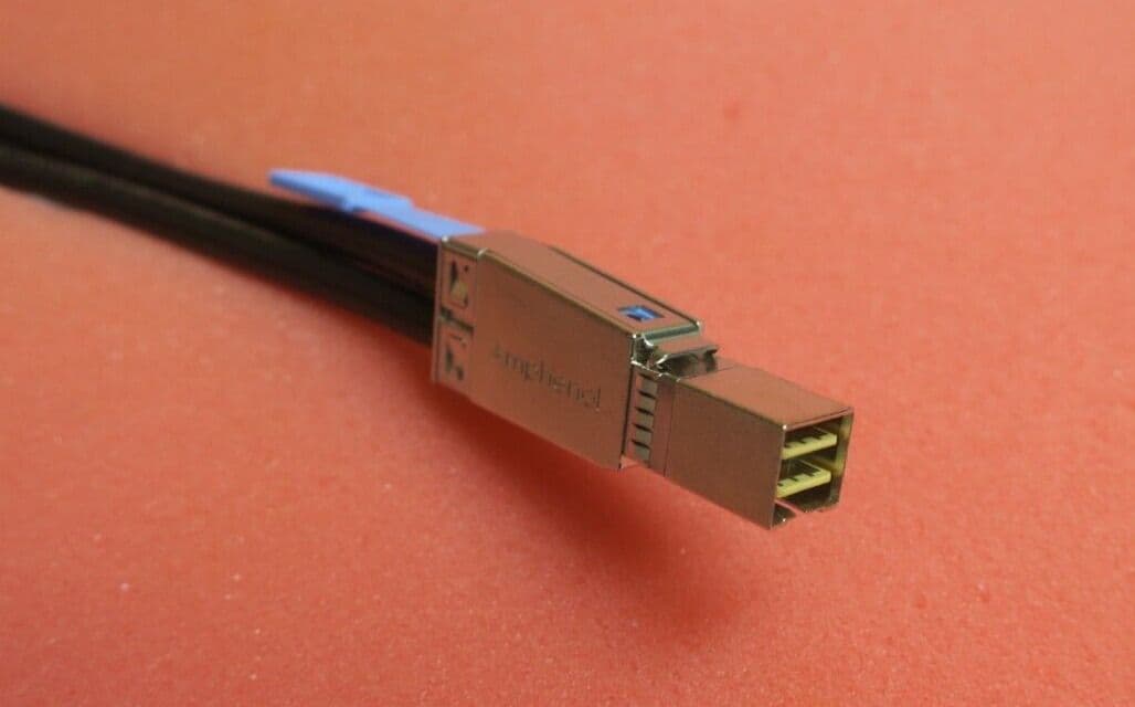 Microchip Mini-SAS HD to Mini-SAS HD SFF-8644 12Gb/s Cable 2M 2282600-R