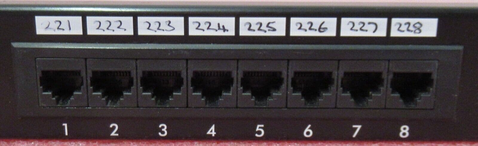 Mills 16 Port Cat5e RJ45 Ethernet 19