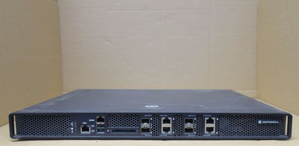 Motorola RFS7000 Series Wireless WLAN Controller 1U Network Switch w/80 Licenses