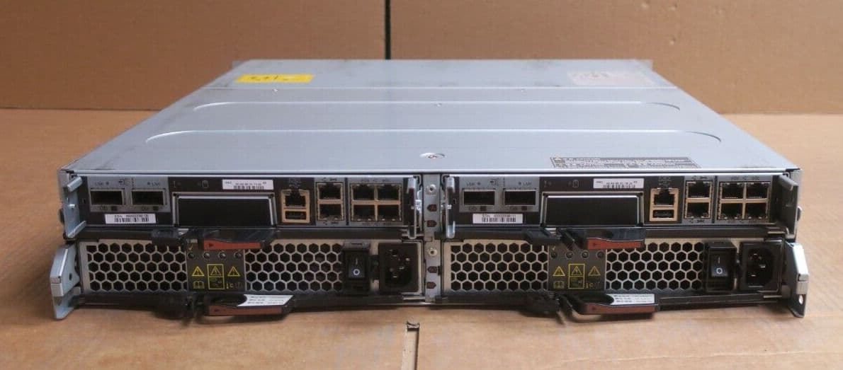 NetApp FAS2220 12x 3 5