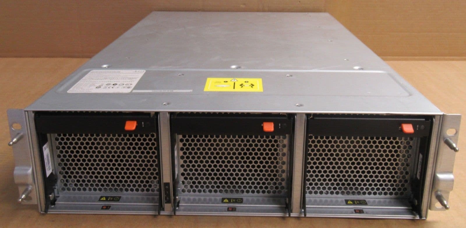 未使用・未開封品) Schnittstelle: SAS/ Kapazitﾃ､t: 300 GB