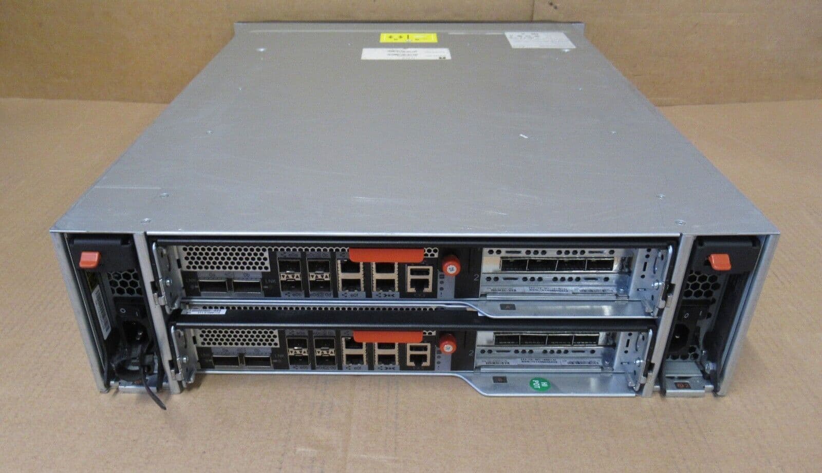NetApp FAS8020 NAF1301 3U Filer System & 2x Controller Module 111