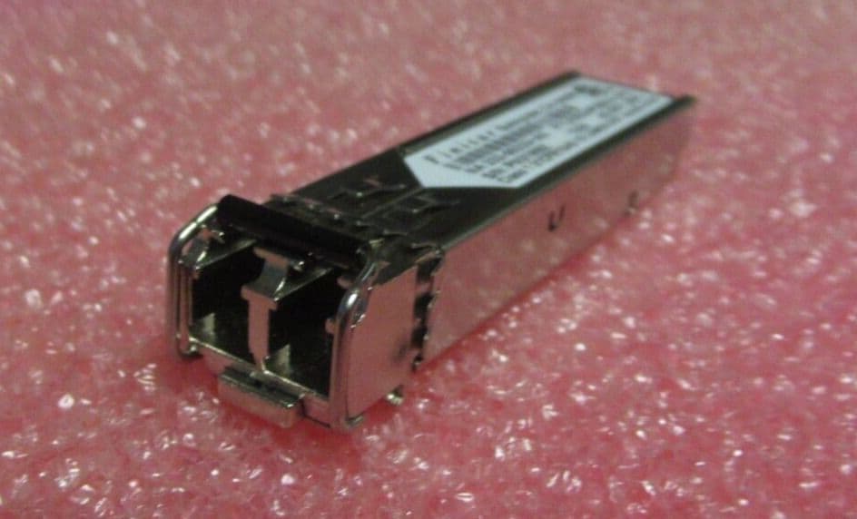 NetApp Finisar 4Gb/s SWL SFP Transceiver Module 332-00333 FTLF8524P2BNV- N1