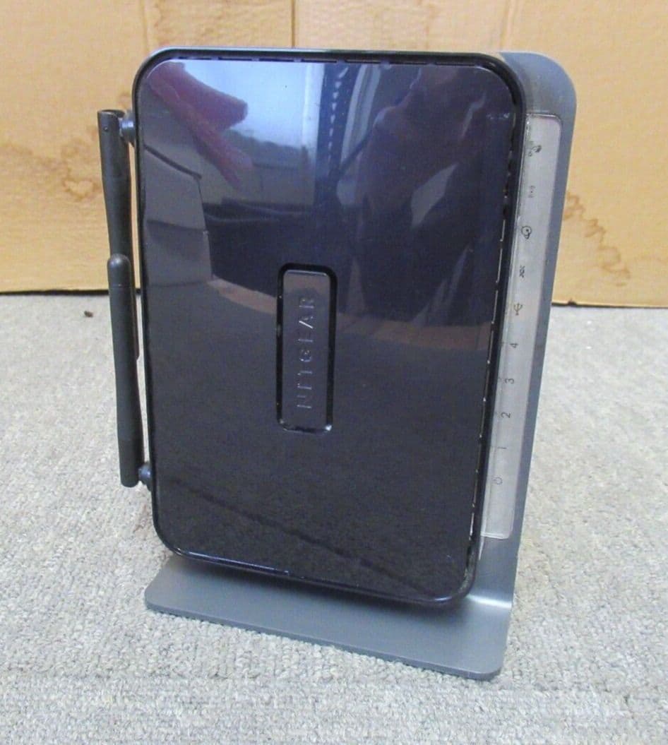 Netgear 300 mbps router Clearance