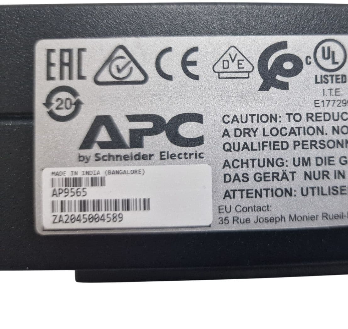 NEW APC AP9565 Rack PDU 1U 16A 230V 12x C13 IEC-C20 Power Distribution Unit