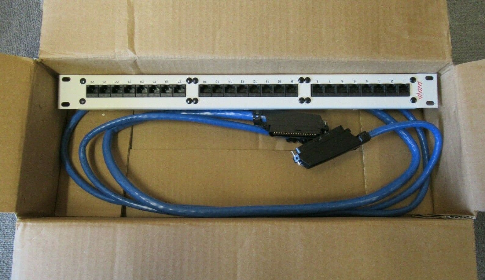 New Avaya 700012917 24 Port IP600 Patch Panel 1U 19" RJ45 Cat5 Cables