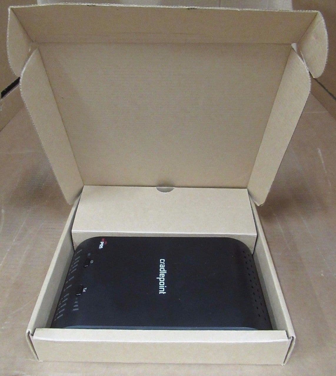 New Cradlepoint MBR1400 Mobile Mission Critical Broadband Router 10/100 ...