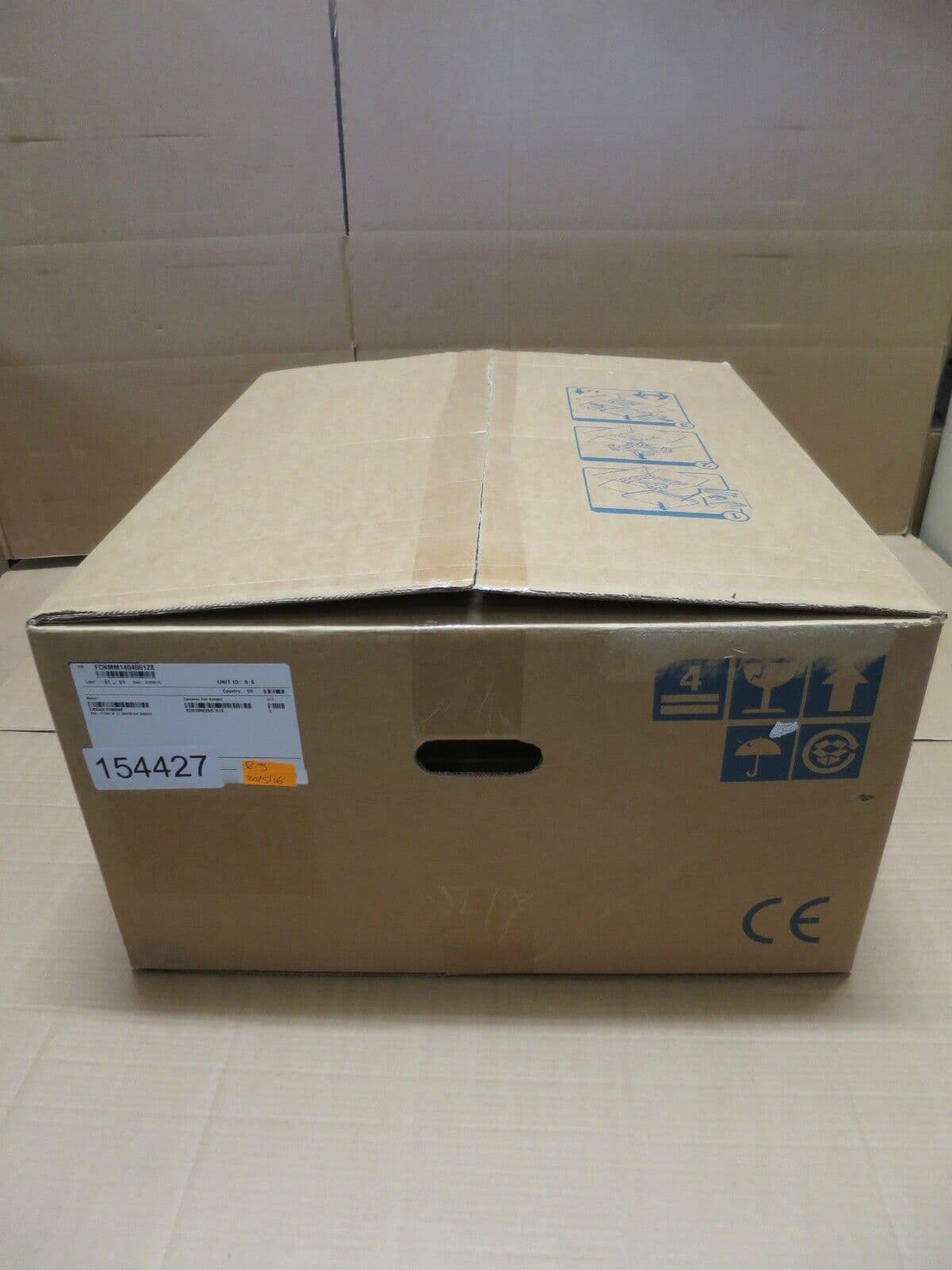 NEW Dell EMC CAE AX4-5DAE FX984 with 12 x AX-SS15-300 300GB 15K 005049034