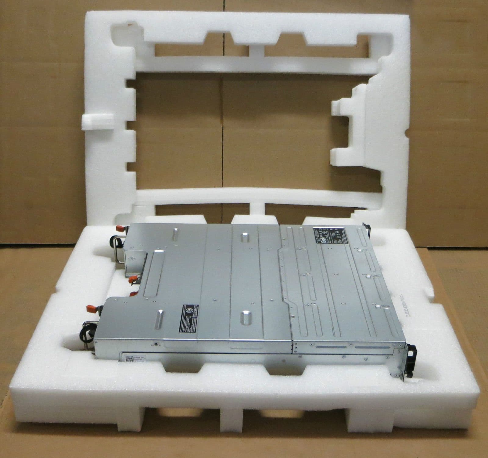 NEW Dell PowerVault MD3400 Storage Array 12 x 600GB SAS 2x 12GSAS4