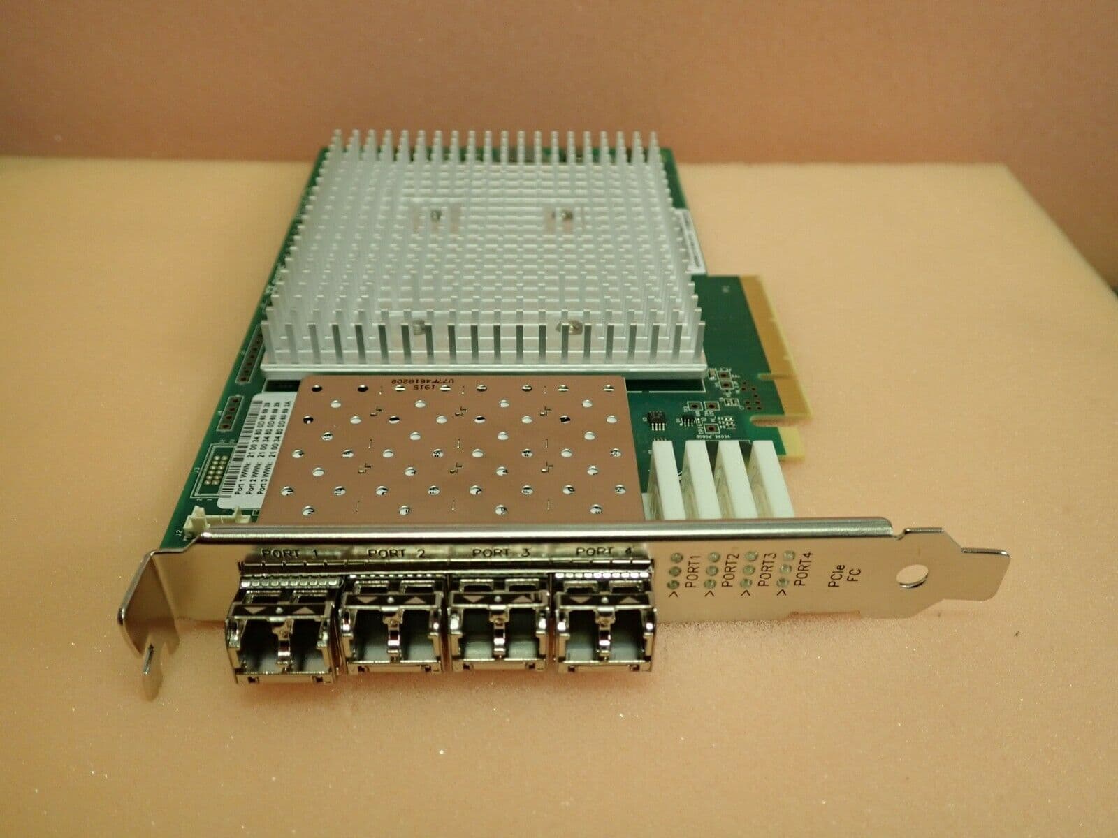 (未使用･未開封品)　Qlogic (DELL OEM) QLE2460 4Gbps FC-HBA PCI-Express接続  vf3p617 未使用・未開封品) Qlogic (DELL OEM) QLE2460 4Gbps FC-HBA PCI