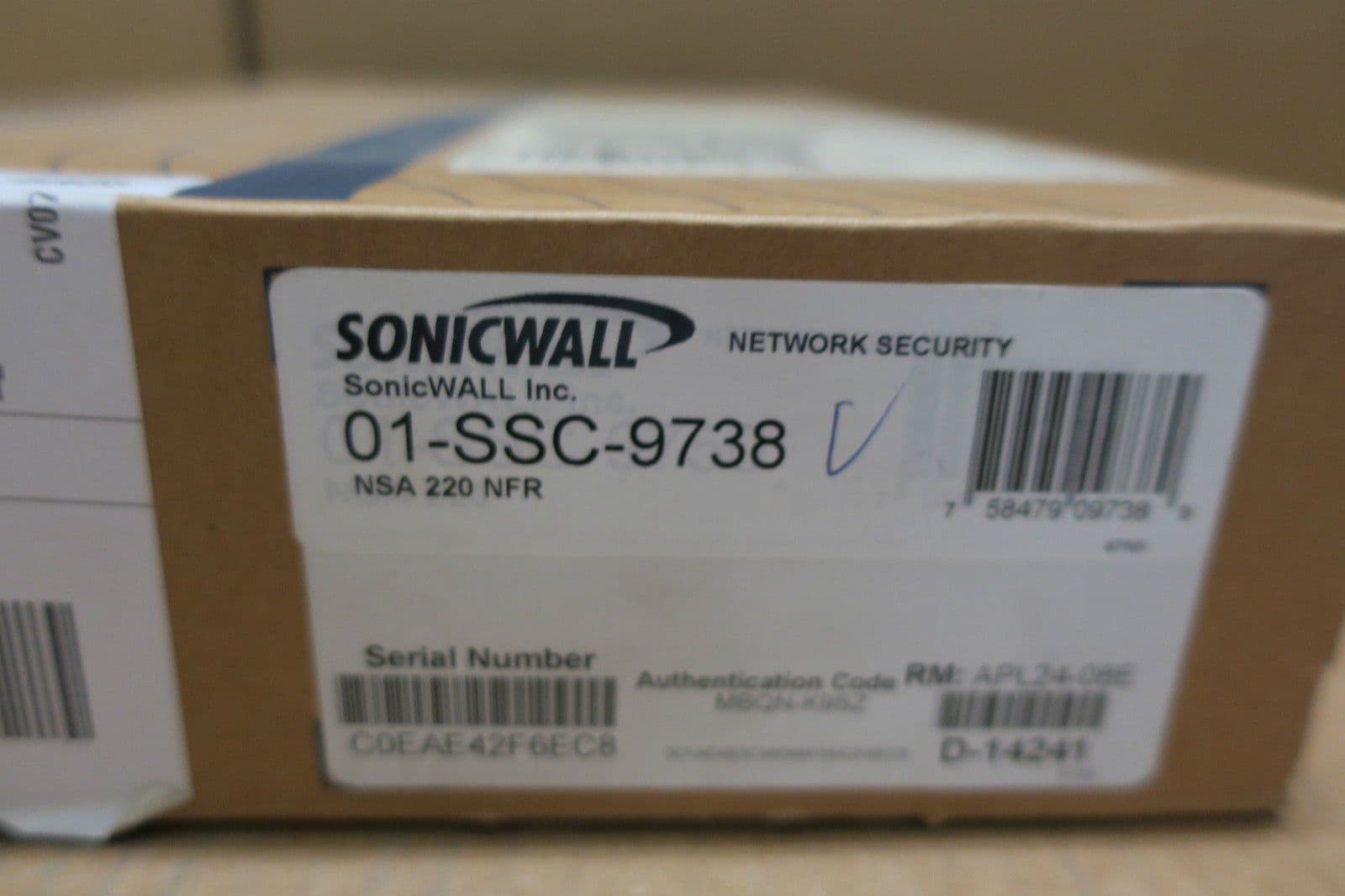 NEW Dell SonicWALL NSA 220 NFR 01SSC9738 Firewall Security Appliance