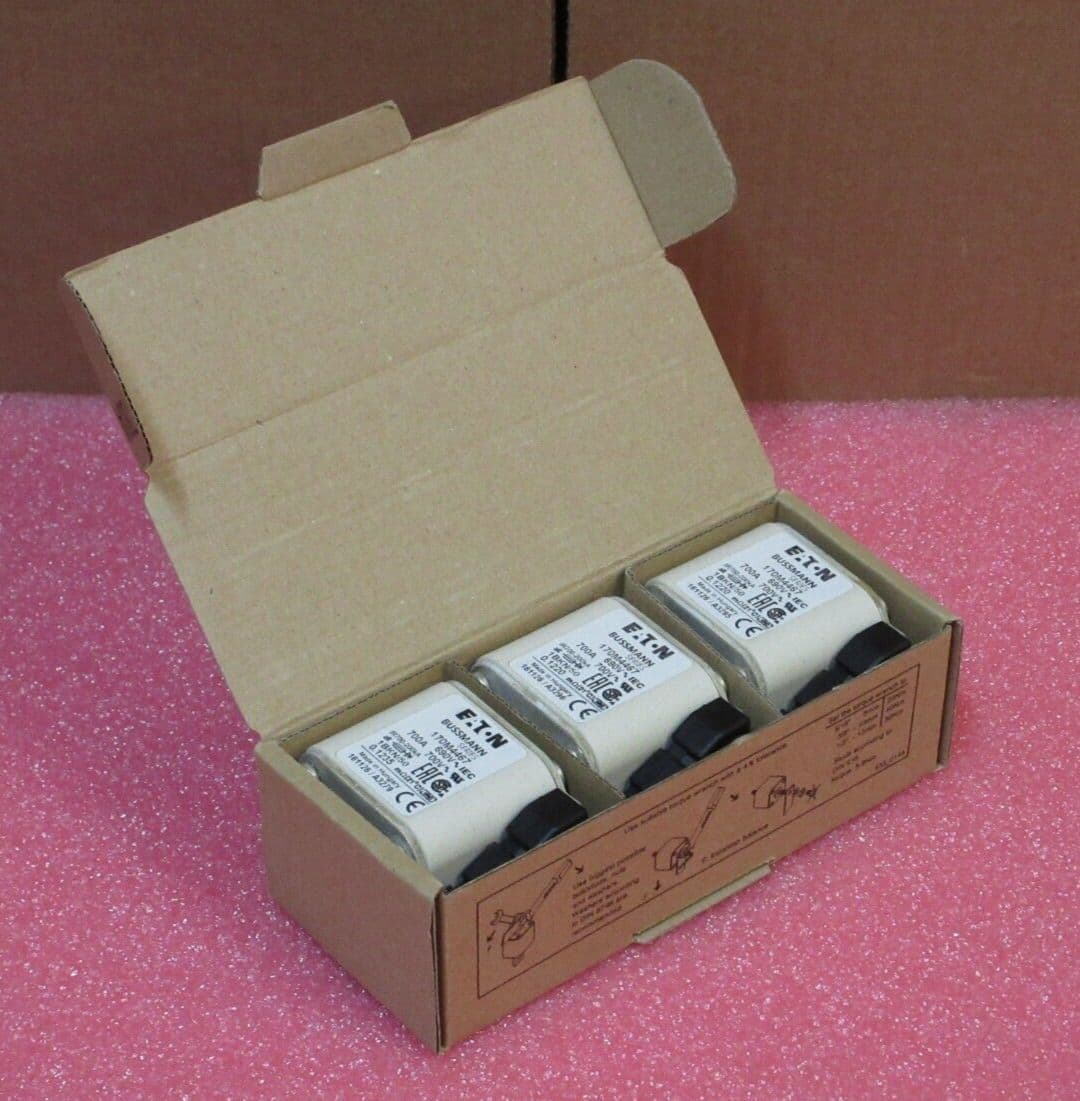 New Eaton Bussman High Speed Fuse Semiconductor 3-Pack 700A