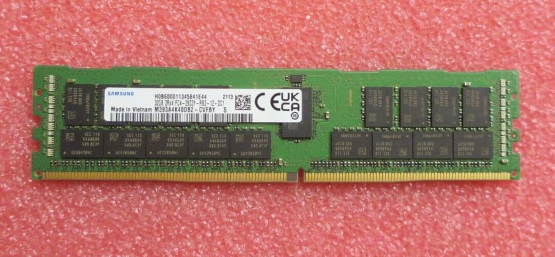 New Fujitsu 32GB 2Rx4 DDR4 PC4-2933Y ECC REG Server Memory
