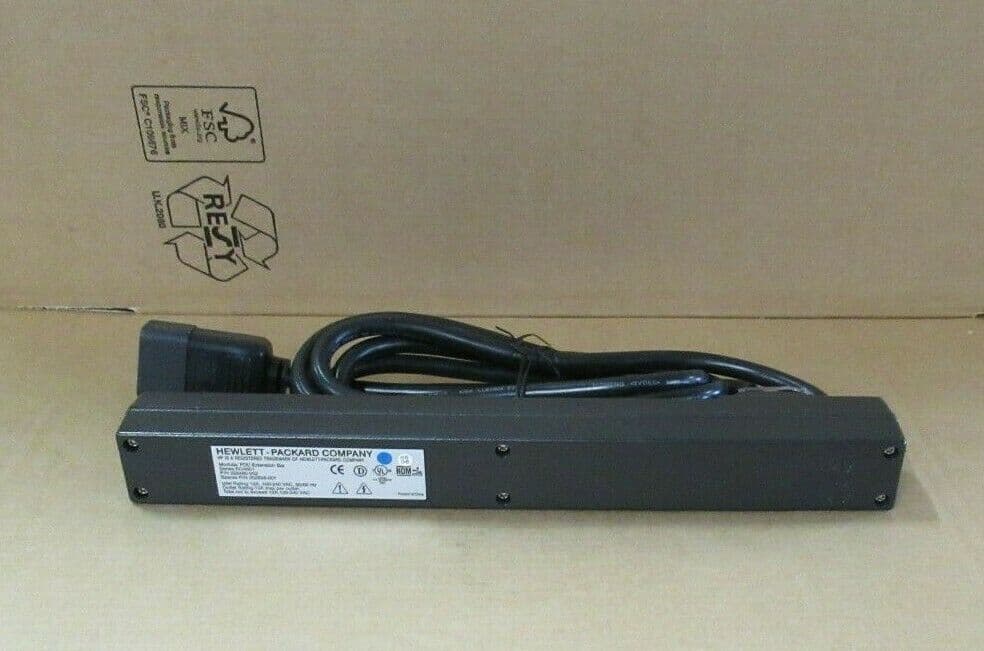Lot De 7 Panneaux De Distribution Modulaires HP EO4601 – 8 Connecteurs C13/C19, Noir