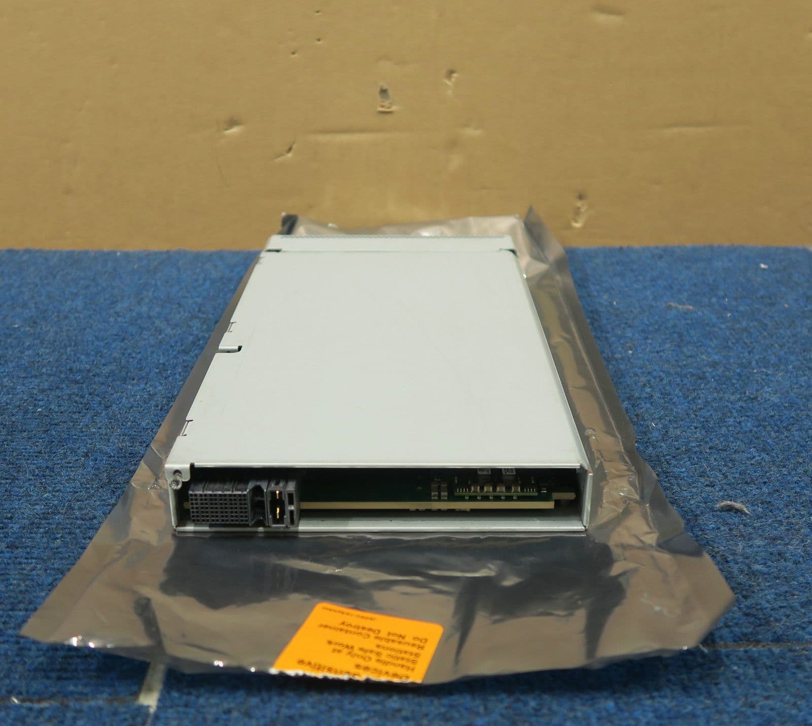 New IBM 45W8093 45W8086 4 Port 8Gb FC LW HBA For IBM DS8700 4x 8GB 