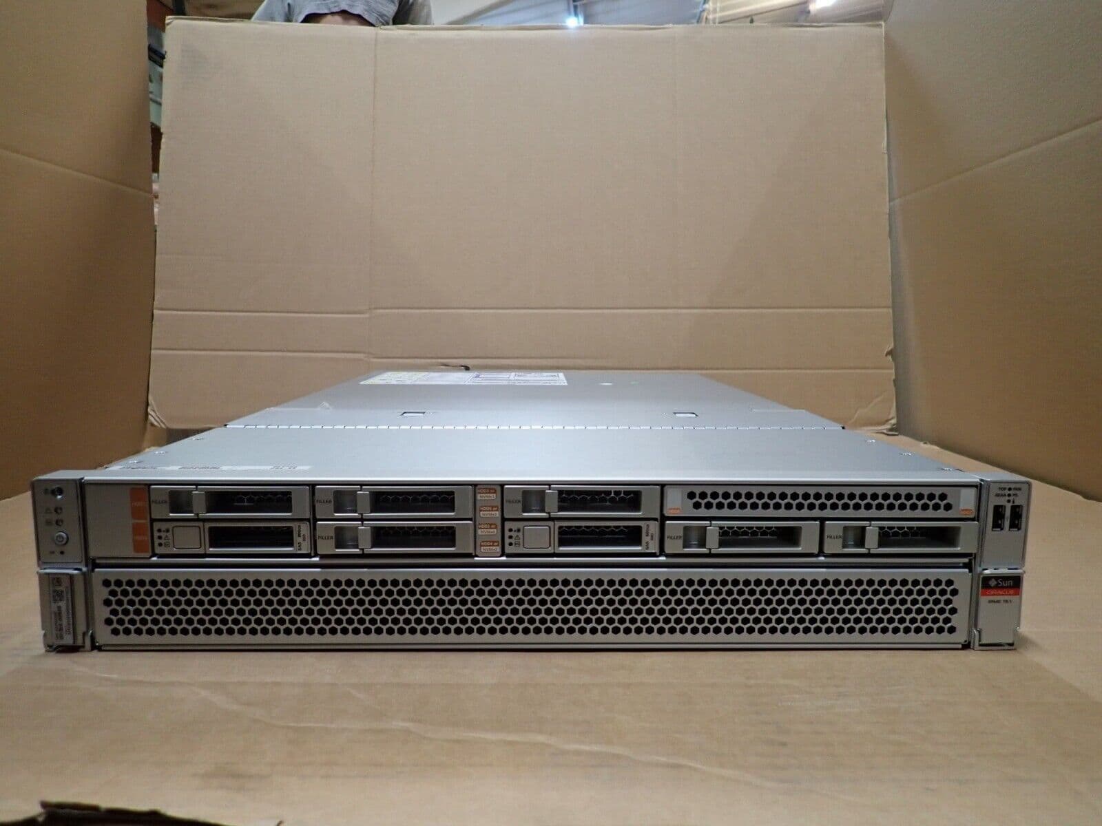 New SUN Oracle SPARC T8-1 1 x 32-Core 5 0GHz 128GB RAM 2 x 800GB SSD