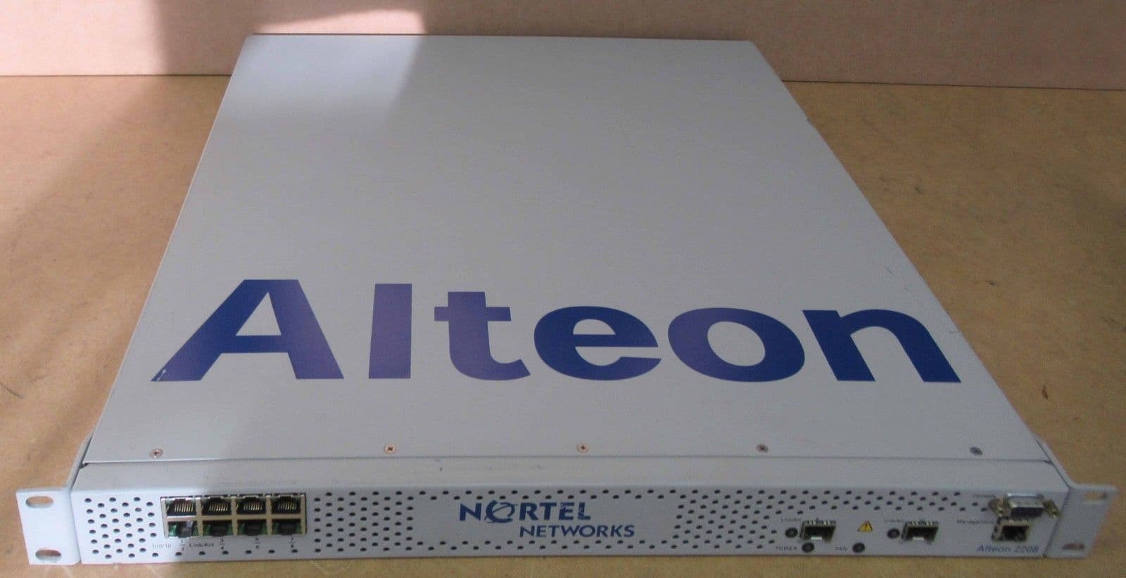 Nortel Networks Alteon 2208 1U Multi-Application Switching System Switch