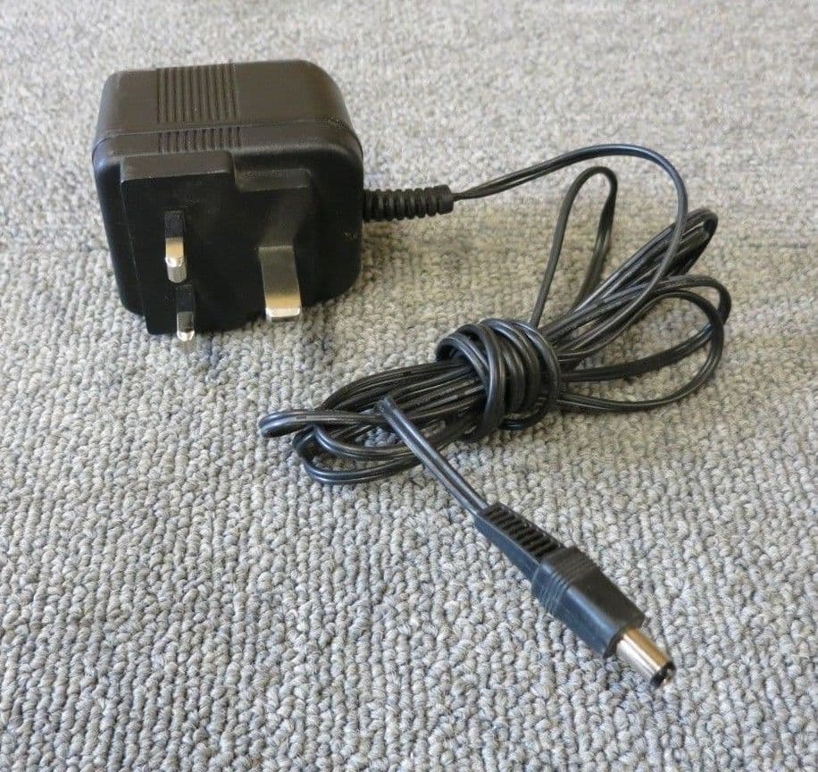 Chargeur D'origine 9V 1A - Connecteur 5.5mm/2.5mm - Modèle AA-091ABN - Occasion En Parfait état