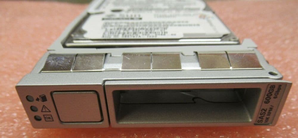 Sun Oracle 600GB 15K 3.5 SAS Hard Drive 0B24511 542-0428-01 390-0483 Sun Oracle 600GB 15K 3.5 SAS Hard Drive 0B24511 542-0428-01 390-0483