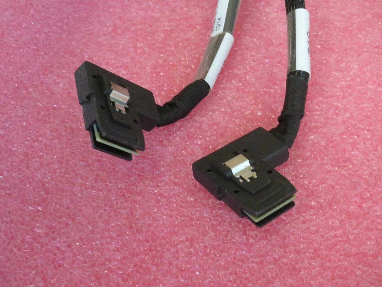 InLine Cavo Mini SAS, SFF-8087 a 4x SATA, 0,50m, configurazione 1:1 InLine Cavo Mini SAS, SFF-8087 a 4x SATA, 0,50m, configurazione 1:1