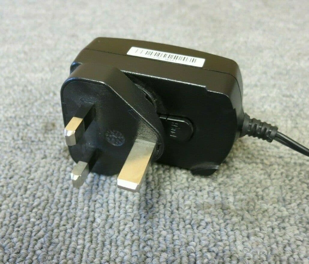 Phihong PSAC10R-050 UK Plug Switching AC Power Adapter Charger 10W 5V 2A