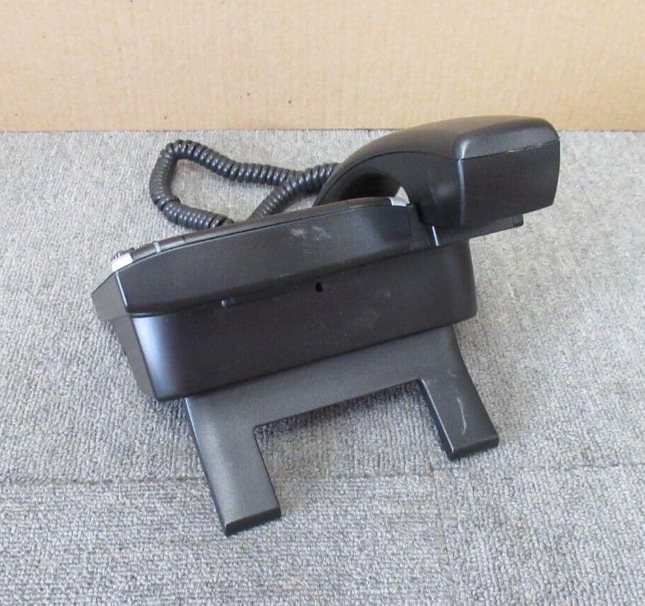 PolyCom VVX-411 2200-48450-025 12-line Business Media VoIP Desk Phone