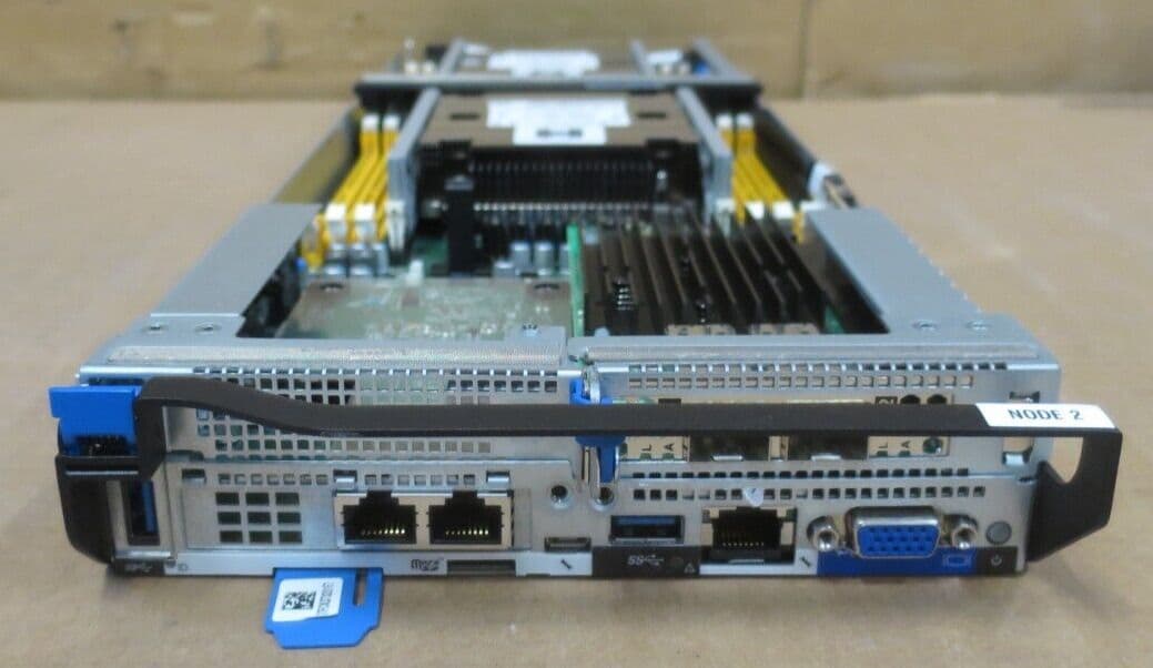Servidor de Alta Densidade QuantaPlex T41S-2U 4-Node - Seminovo Servidor de Alta Densidade QuantaPlex T41S-2U 4-Node - Seminovo
