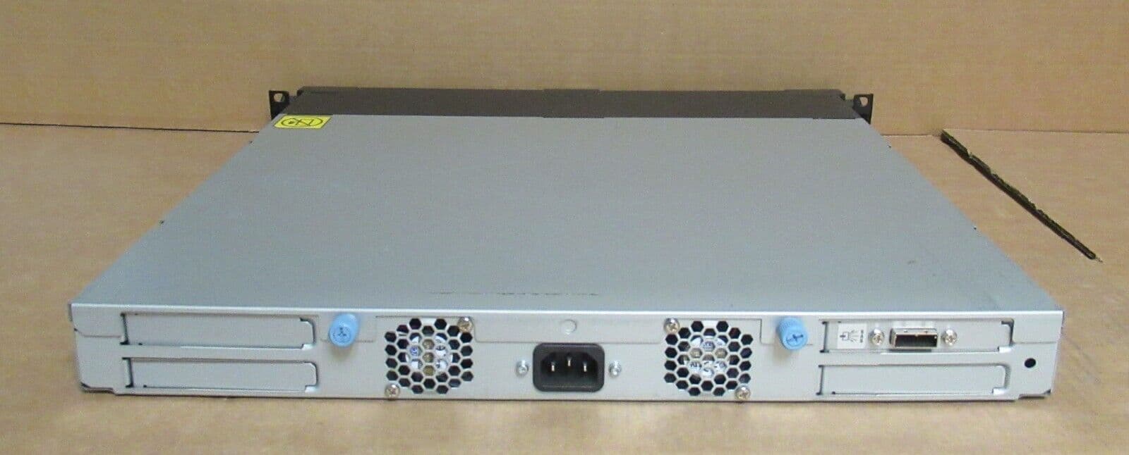 Quantum 7226 1U3 9-03577 46C2546 SAS Media Tape Drive Enclosure
