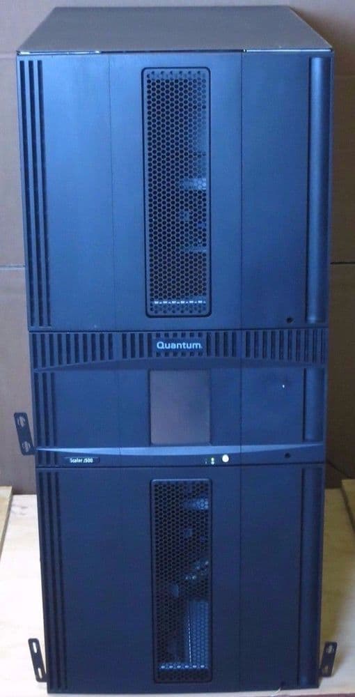 Quantum Scalar i500 Tape Library Autoloader 2x Expansion Units 5x LTO4