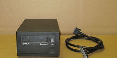 Quantum Ultrium LTO-2 HH Tape Drive External CL1002 TE3200-502 Data Backup
