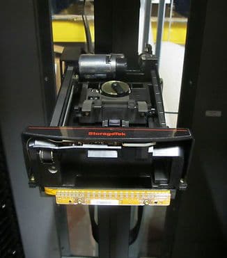 Robotic Hand Picker Assembly Complete 303663824 Sun Storagetek Model L700