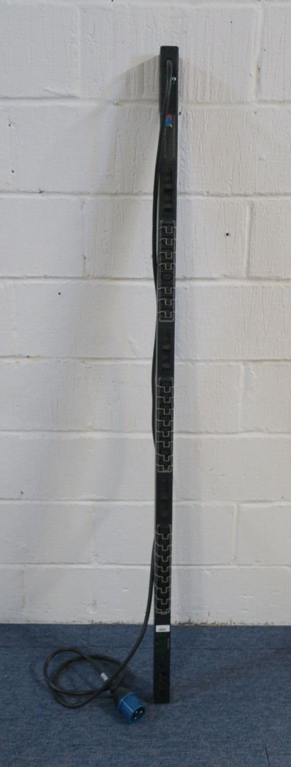 Server Tech Sentry CW-24VE-P32M PDU 24 x C13 32A Switched Master 0U 240V