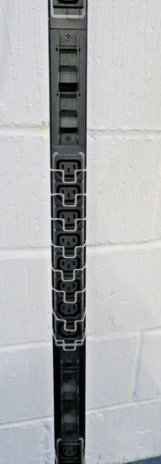 Server Tech Sentry CW-24VE-P32M PDU 24 x C13 32A Switched Master 0U 240V