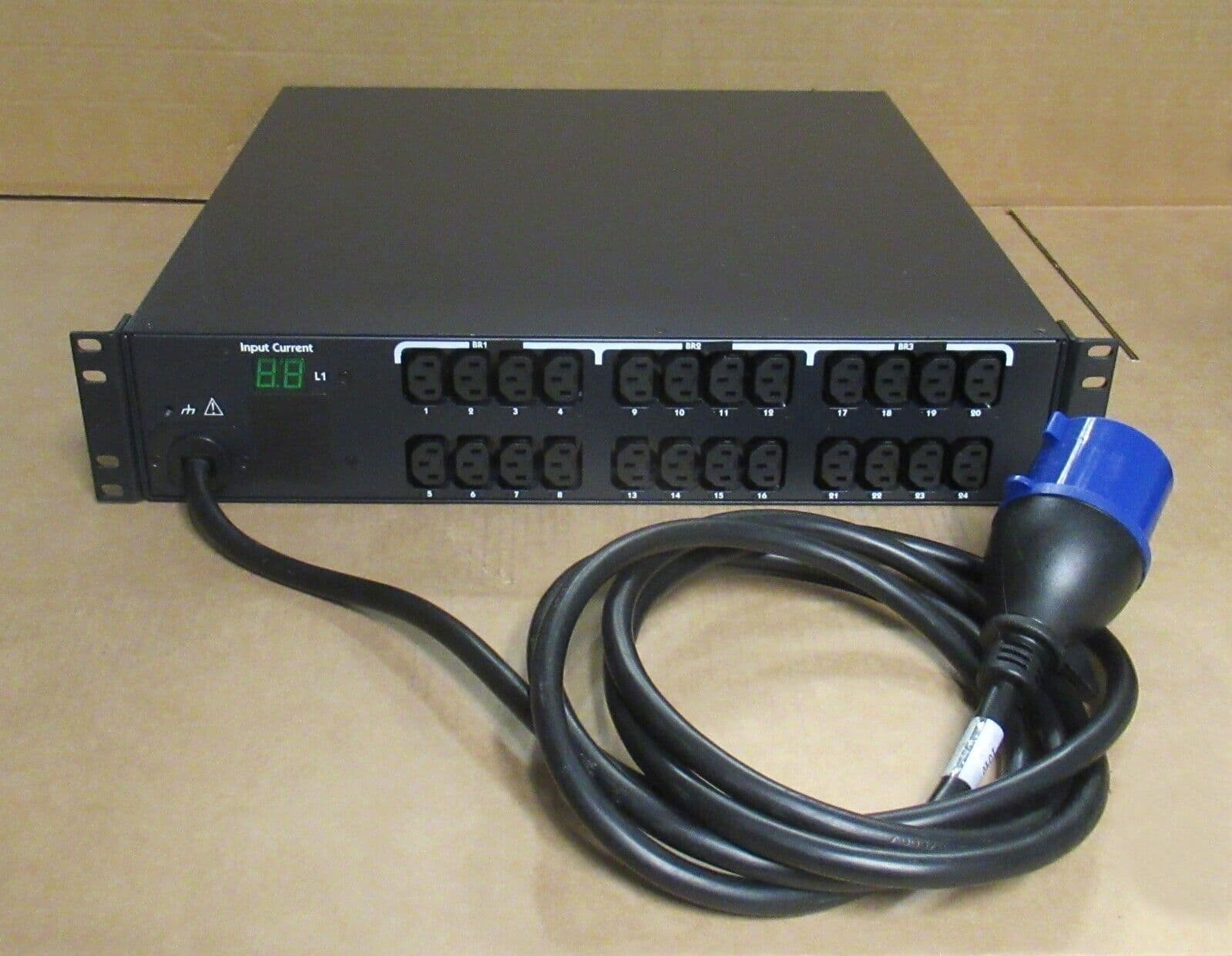 Servertech PRO2 POPS 24-Port Rack PDU 1x Master 1x Link C2WG24BN / C2XG24BN