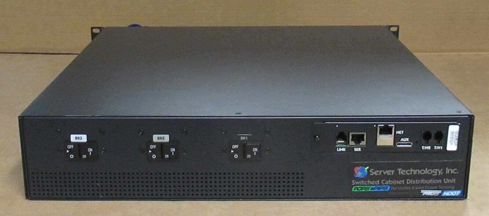 Servertech PRO2 POPS 24-Port Rack PDU 1x Master 1x Link C2WG24BN / C2XG24BN
