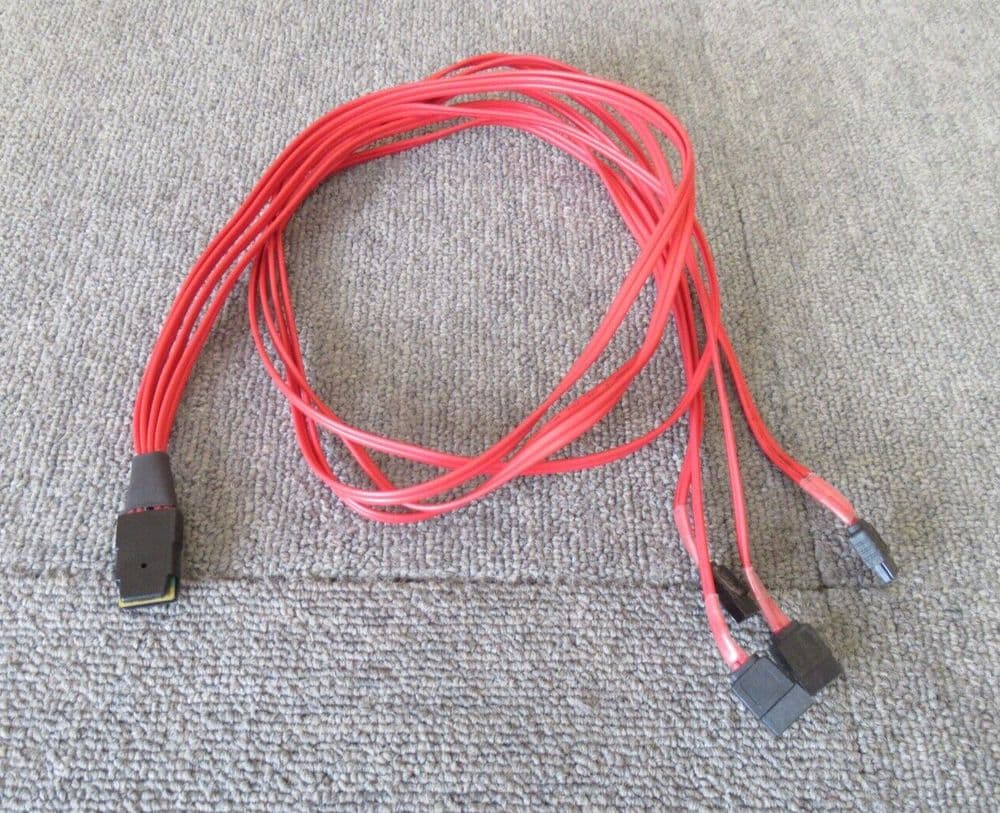 StarTech com 1M SFF8087 to 4x SATA Internal MiniSAS To SATA Red