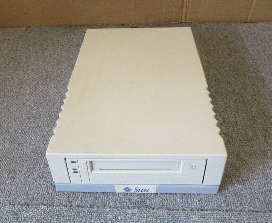 Sun 611 599203502 P0972QU Data Storage External DDS4 SCSI Tape Drive