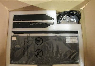 Sun MicroSystems CyberView 16 Port KVM Switch  UKT-CAT5-KVM-16-Z U-1601