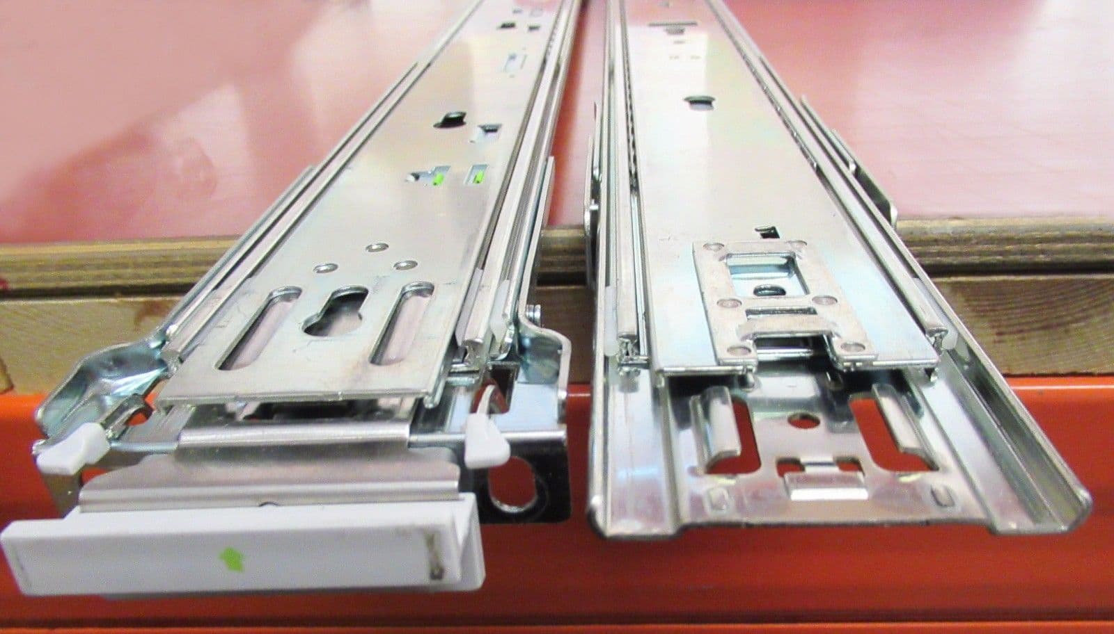 Sun Oracle 2U Sliding Rack Mount Rail Kit Tooless 71479102 for T52