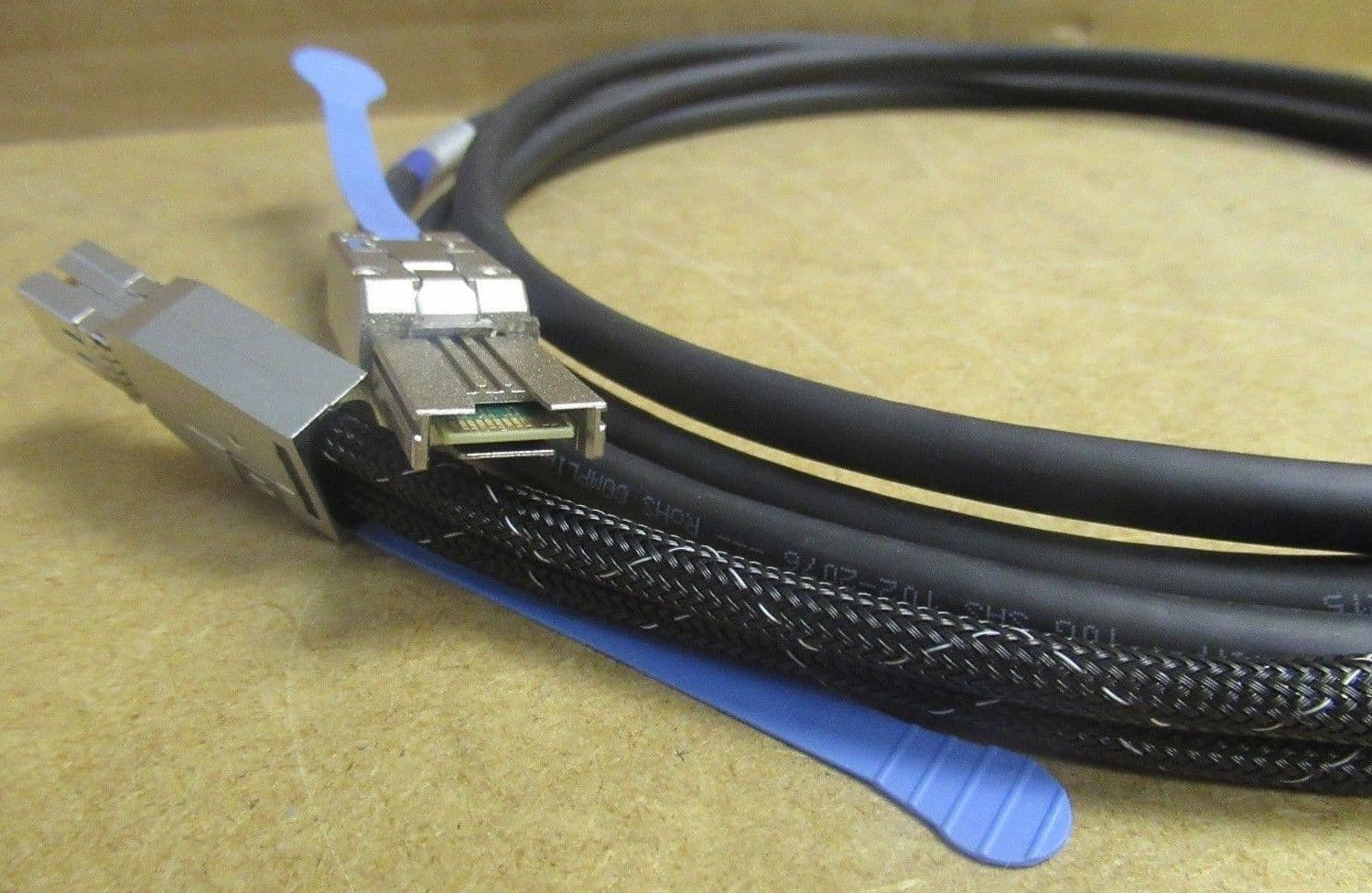 Sun Oracle 3M Mini SAS to Mini SAS HD Cable SFF-808 To SFF-8644 7023009