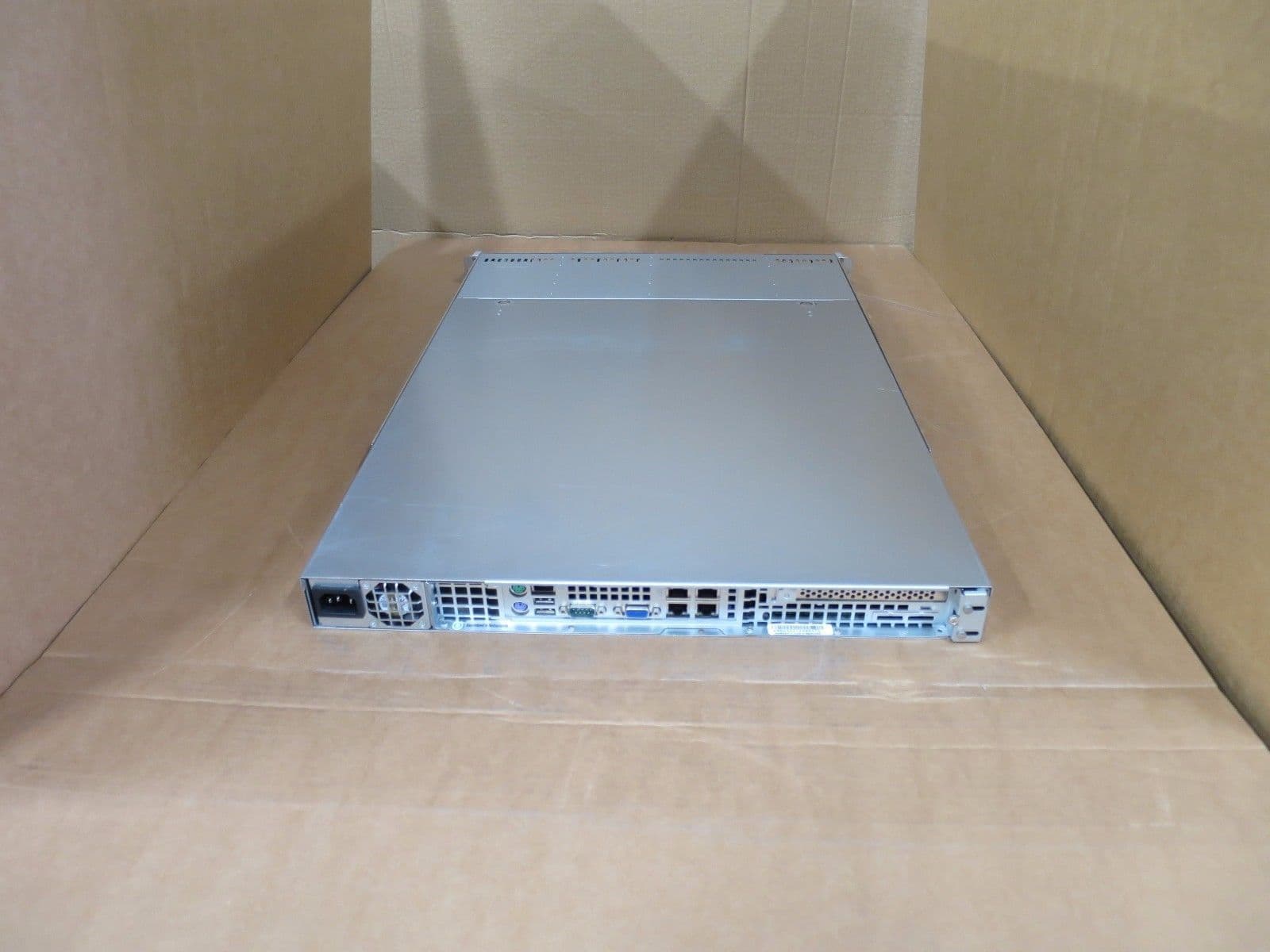 Supermicro 1U CSE-815 X9SCI-LN4F E3-1270 3 4GHz 8Gb ASR-5405 RAID 1U Server