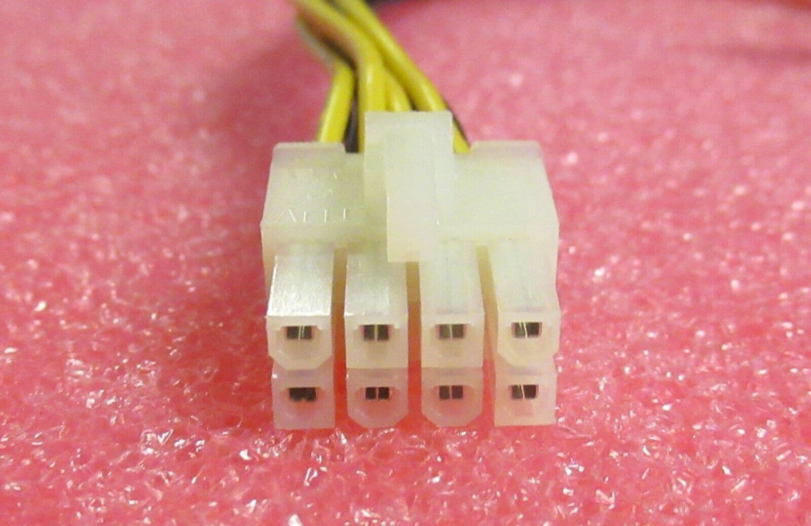 Supermicro 8Pin CPU To 8Pin PCIe 30cm GPU Power Cable CBLPWEX0665