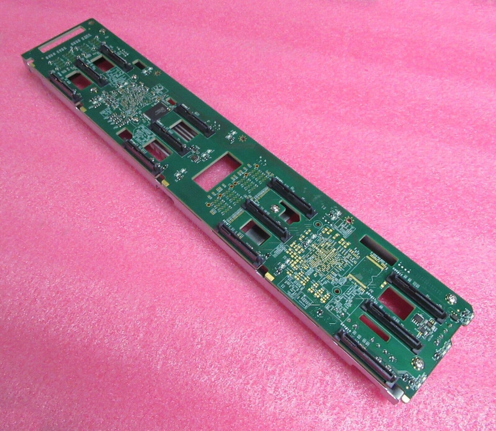 Supermicro BPN-SAS3-826EL1 rev1 01 12x 3 5" SAS 12Gb/s Single Expander ...
