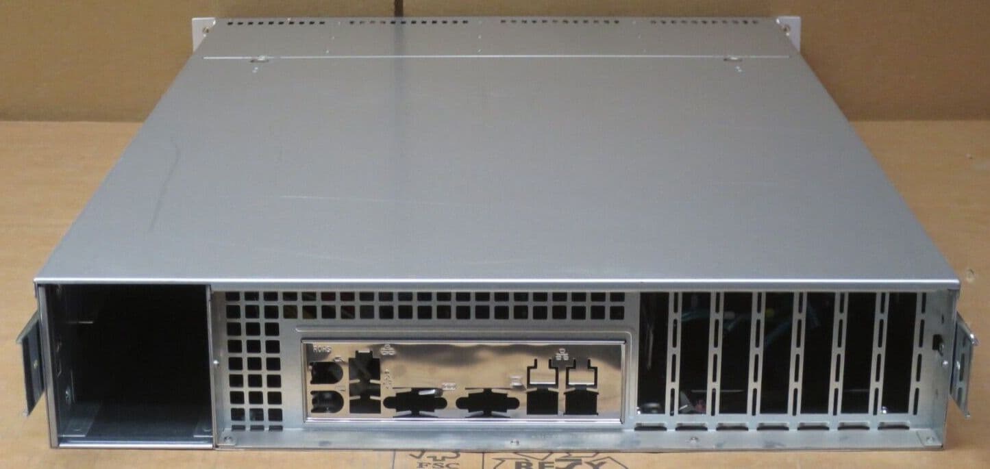 Supermicro CSE-825 8-Bay 3 5