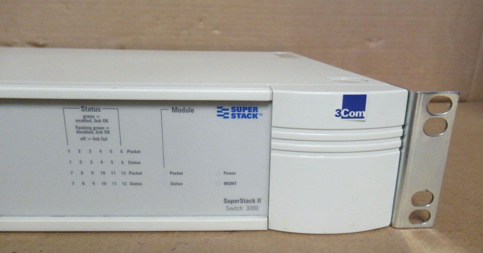 SuperStack II Switch 3000 10/100 12-Port RJ-45 Ethernet Network Switch